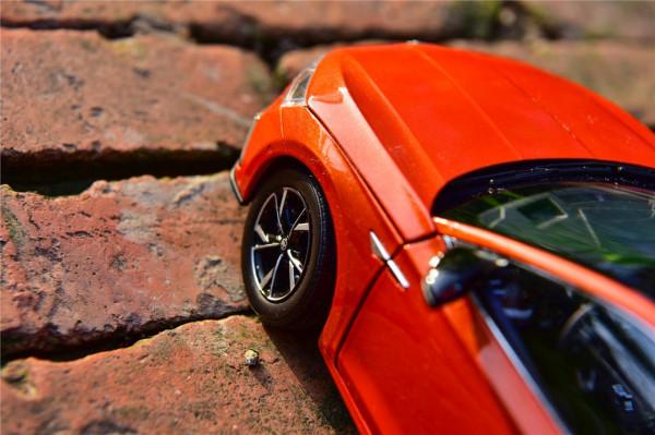 橙風破浪，明銳PRO能量橙車模外拍