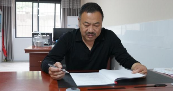 你為國盡忠,我替你盡孝!戰友犧牲後,他替戰友給雙親養老送終 你為國盡忠,我替你盡孝!戰友犧牲後,他替戰友給雙親養老送終