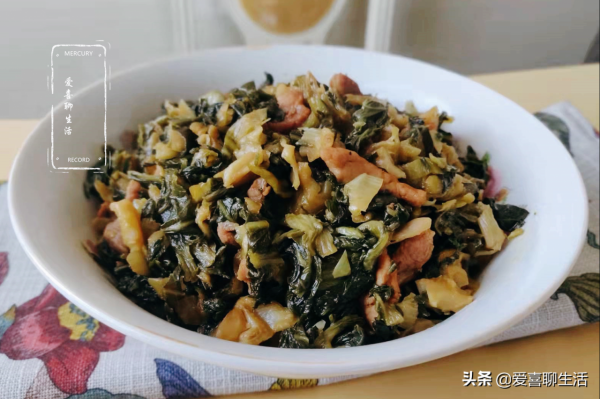 這菜醃一醃比新鮮的還好吃,加肉一起炒鮮美極了,鈣含量還特別高 這菜醃一醃比新鮮的還好吃,加肉一起炒鮮美極了,鈣含量還特別高