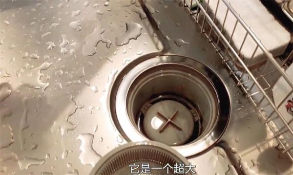 日本廚房中這些“變態”細節設計,看似不起眼,卻個個很實用 日本廚房中這些“變態”細節設計,看似不起眼,卻個個很實用