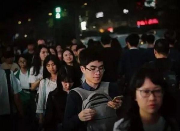 中國“無根一代”不斷崛起:更多的90後年輕人,已經不和親戚往來 中國“無根一代”不斷崛起:更多的90後年輕人,已經不和親戚往來