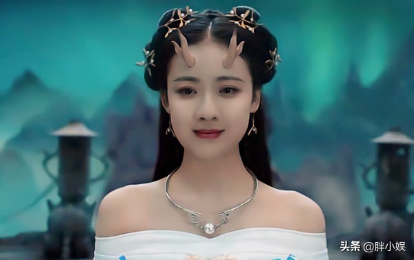 新《春光燦爛豬八戒》賣情懷?小龍女變“龍媽”,豬八戒成黃毛怪 新《春光燦爛豬八戒》賣情懷?小龍女變“龍媽”,豬八戒成黃毛怪