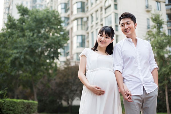 女人早生孩子好？如果孕期符合3個條件，晚生寶寶也不愁