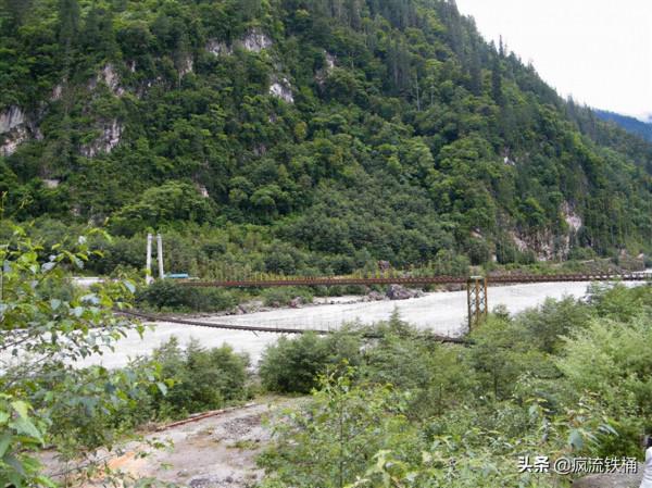徒步西藏第63天：川藏線曾經最危險路段，通麥、排龍