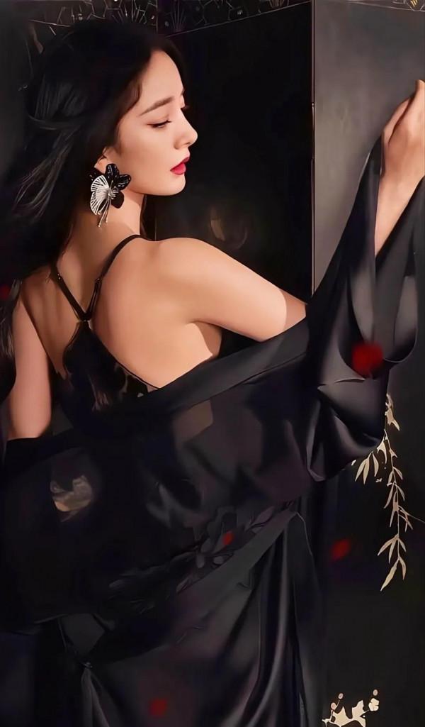 楊冪 國色天香高貴典雅甜蜜女神高畫質桌布