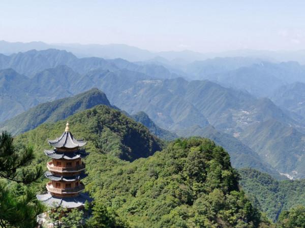 排名第一的最險寺廟，被任道長命名的秦嶺第一仙境，知道在哪裡嗎