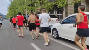 咕咚智慧跑鞋21K馭風體驗 緩震媲美亞瑟士 軟彈媲美李寧䨻