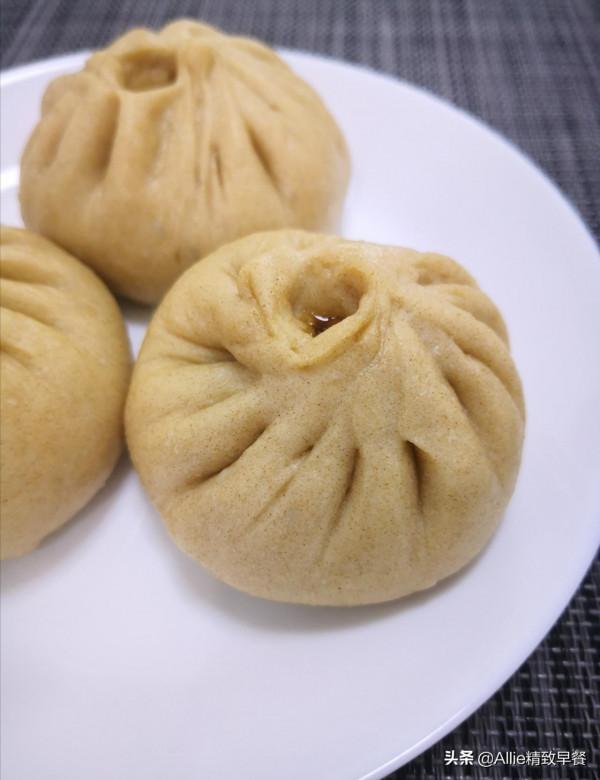我們家不吃精白麵，分享我用全麥面做的肉包子，鬆軟又多汁，真香