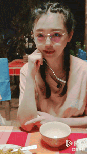 大S汪小菲離婚，她令人羨慕的是20年不變的少女感