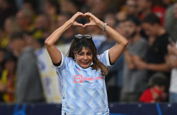 被C羅射門擊暈的女安保:那一瞬以為自己死了!12年前曾與C羅結怨 被C羅射門擊暈的女安保:那一瞬以為自己死了!12年前曾與C羅結怨