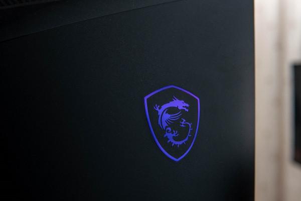 曲面帶來的不僅僅是視覺衝擊——MPG 323CQR 輕體驗