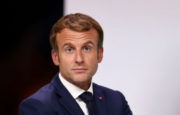 布麗吉特愛刷牙愛化妝被批評!小馬哥嫌法國人工作太少,法國人:你胡說 布麗吉特愛刷牙愛化妝被批評!小馬哥嫌法國人工作太少,法國人:你胡說