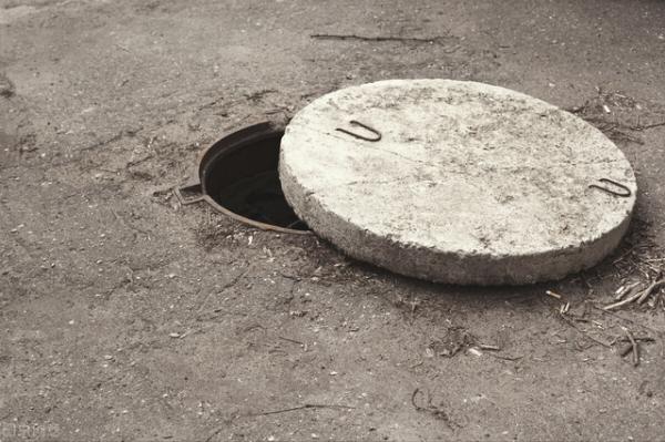 逆天奇案:井底藏屍40天、證據全毀,最後憑一件睡衣破案 逆天奇案:井底藏屍40天、證據全毀,最後憑一件睡衣破案