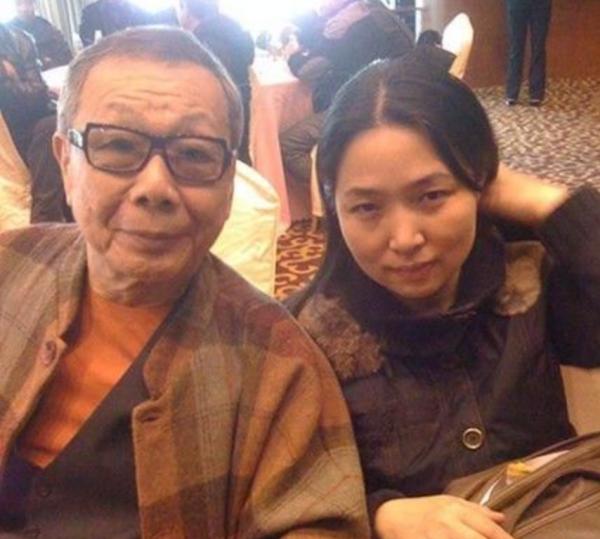 2014年,午馬去世,成龍洪金寶為其抬棺,女殭屍苦戀他15年而不得 2014年,午馬去世,成龍洪金寶為其抬棺,女殭屍苦戀他15年而不得