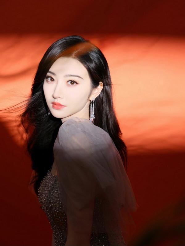 景甜 Silvia Elia 星河薄紗禮服空降資生堂美髮護髮釋出會現場 景甜 Silvia Elia 星河薄紗禮服空降資生堂美髮護髮釋出會現場