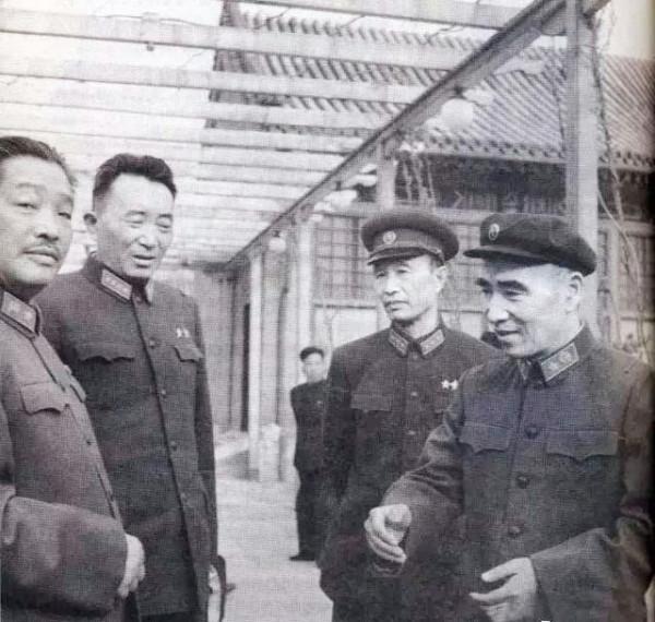 紅軍演話劇:林彪審訊羅瑞卿,周恩來、朱德臺下卻忍不住笑了 紅軍演話劇:林彪審訊羅瑞卿,周恩來、朱德臺下卻忍不住笑了