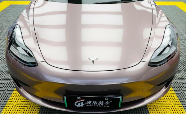 車身改色｜特斯拉Model3，總逃不過一款冰莓粉