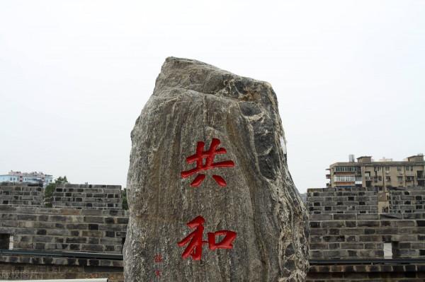 面對清朝滅亡，蒙古的王公貴族為何反對共和？這助長了外蒙古脫離