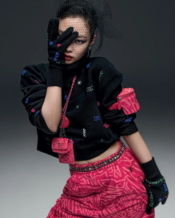 Jennie史詩級翻車造型？把“香奶奶”穿成“奶奶”…有被雷到