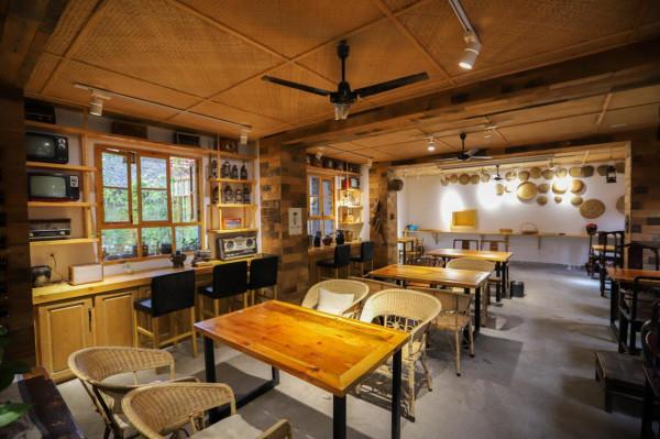 陝西秦嶺深處的千年古鎮，特色美食石頭魚，家家味兒不同