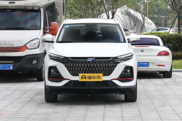 長安歐尚X7 PLUS：空間寬敞，配188馬力&plus;7DCT，配置豐富，適合家用