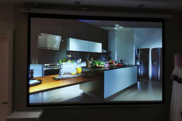 媲美鐳射電視的慧示J1 Pro投影,4K解析度3000ANSI流明 媲美鐳射電視的慧示J1 Pro投影,4K解析度3000ANSI流明