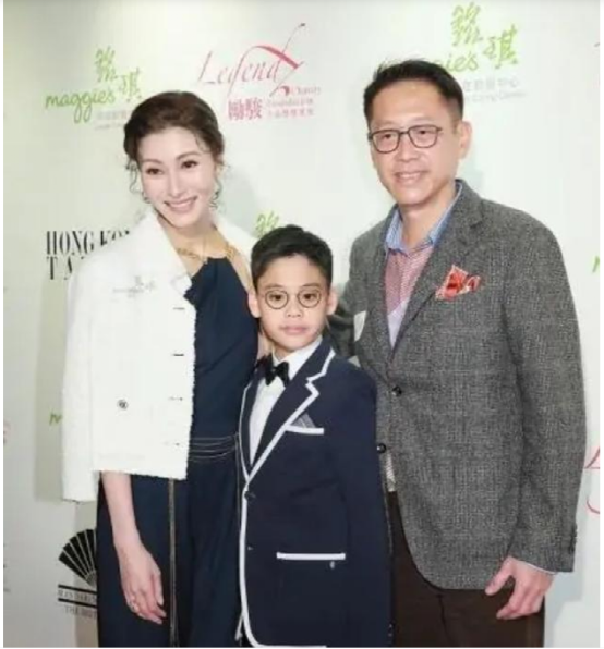 10位嫁入豪門的女星,各有各的結局,有的離婚有的被老公寵上天 10位嫁入豪門的女星,各有各的結局,有的離婚有的被老公寵上天