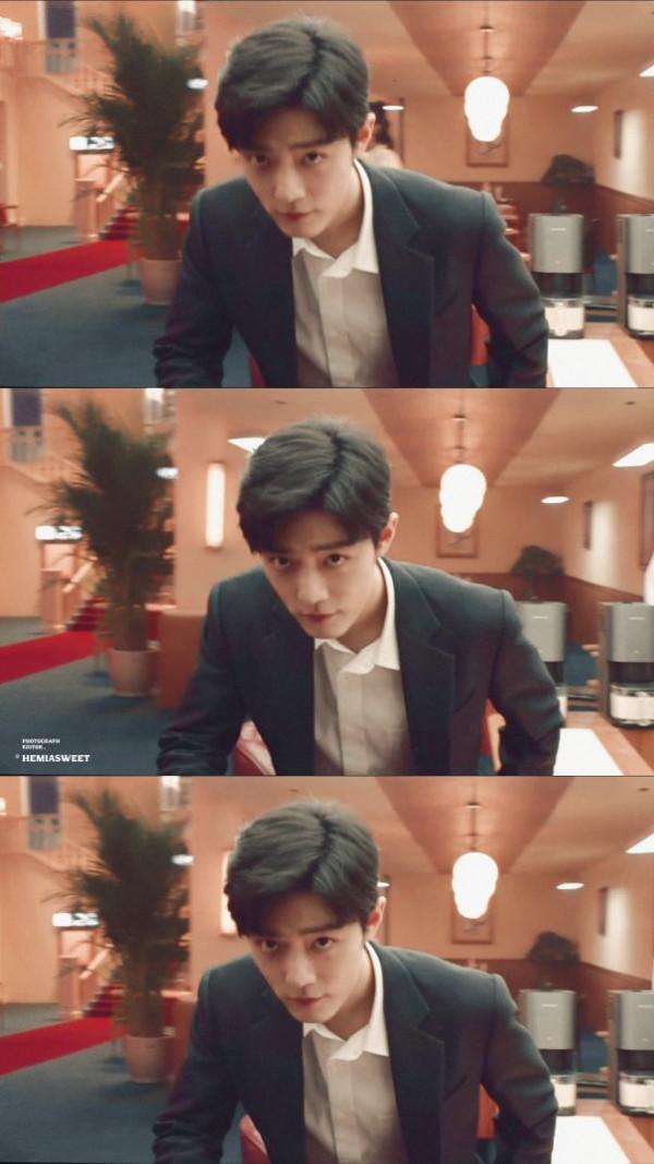 金主霸霸是承包了這塊大屏嗎？