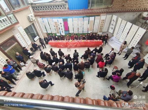 山西臨猗：叔侄倆舉辦的書法藝術個人家庭展在農家小院隆重開幕