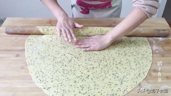 北方特色炸麻葉，教你3種花形，酥脆可口，越嚼越香，過年都愛吃