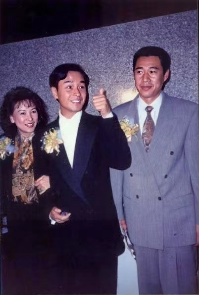 嫁給張豐毅28年未生子女，卻依舊被他寵成寶，霍凡究竟有啥魅力？