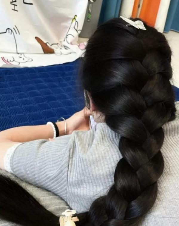 養髮一年啦！真的多到抓不住