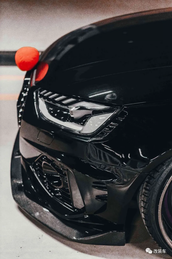玩過十幾臺車後打造寬體黑武士奧迪A4 Avant，RS4車主看了都點贊