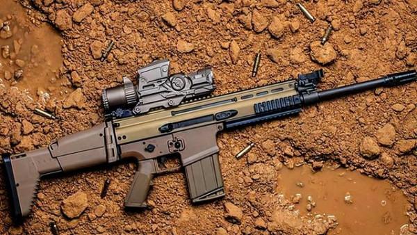 中國智慧瞄準系統,按照“選單”點選敵人即可 中國智慧瞄準系統,按照“選單”點選敵人即可