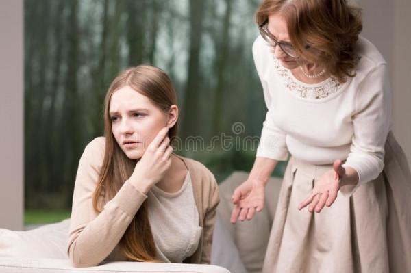 她將親生女兒送給別人，如今想認回，卻遭到女兒拒絕