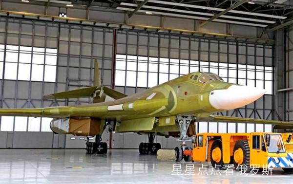 俄羅斯將很快向世界展示新建造的核常兼備的圖-160M戰略轟炸機