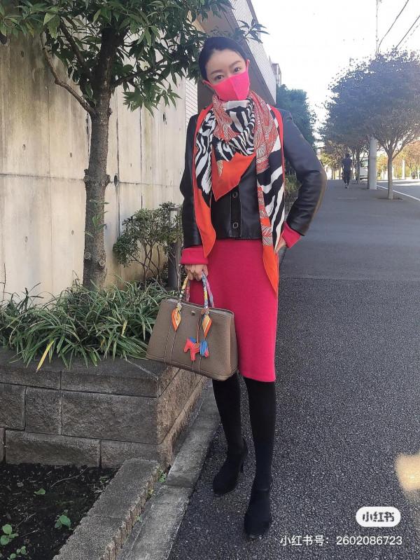 冬天喜歡有顏色的搭配