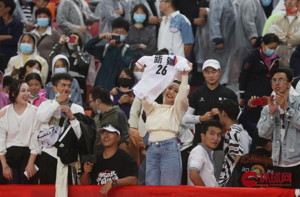 新疆隊1：2負於浙江隊奪得全運會男足U20亞軍