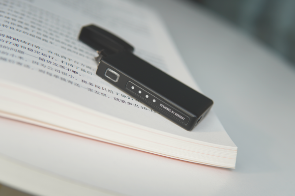 充電打火機沒聽說過?極蜂電弧充電打火機有顏有料,就是這麼酷 充電打火機沒聽說過?極蜂電弧充電打火機有顏有料,就是這麼酷