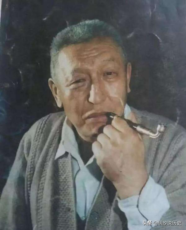 他被戰友稱為當代趙子龍：僅一把空槍，俘虜了一名少將，百名敵軍