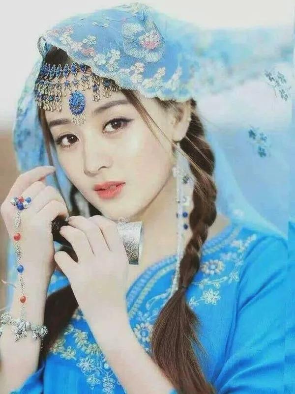 有一種小個子教科書穿搭叫穎寶穿搭，12種風格穿搭，款款令人驚豔