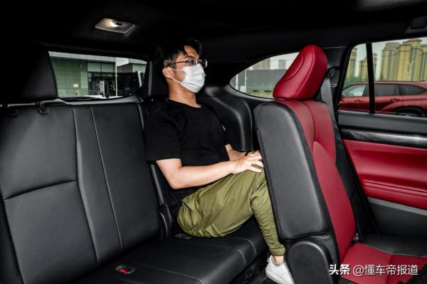 試駕｜同宗同源，卻定位更高？一汽豐田皇冠陸放初體驗