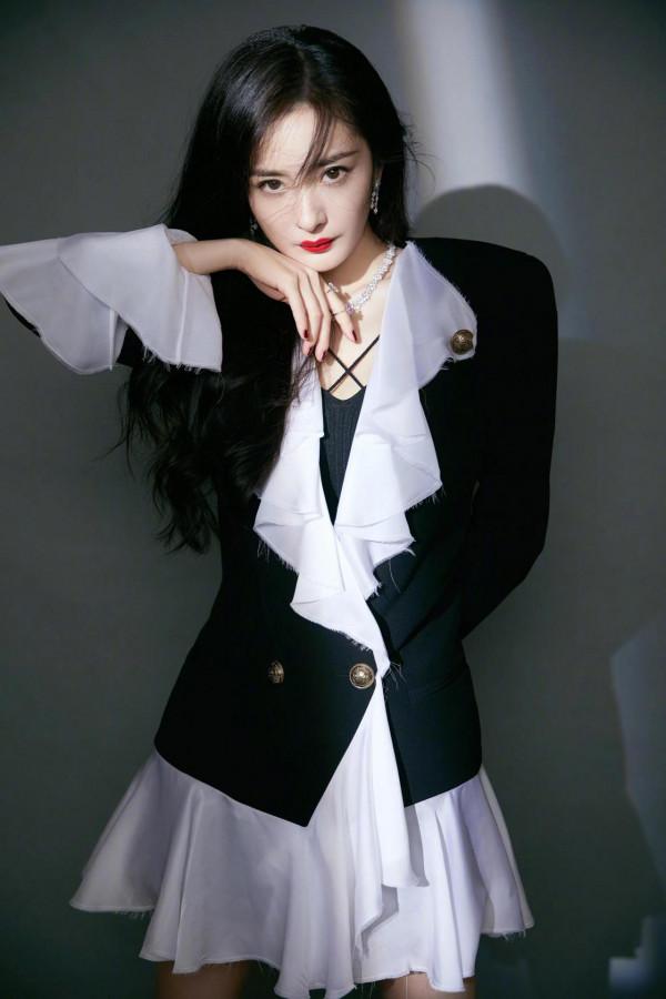 楊冪與趙麗穎，誰的發展更好？