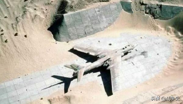 中國轟6有多強？出口伊拉克戰績輝煌，美國宙斯盾艦險成刀下之鬼