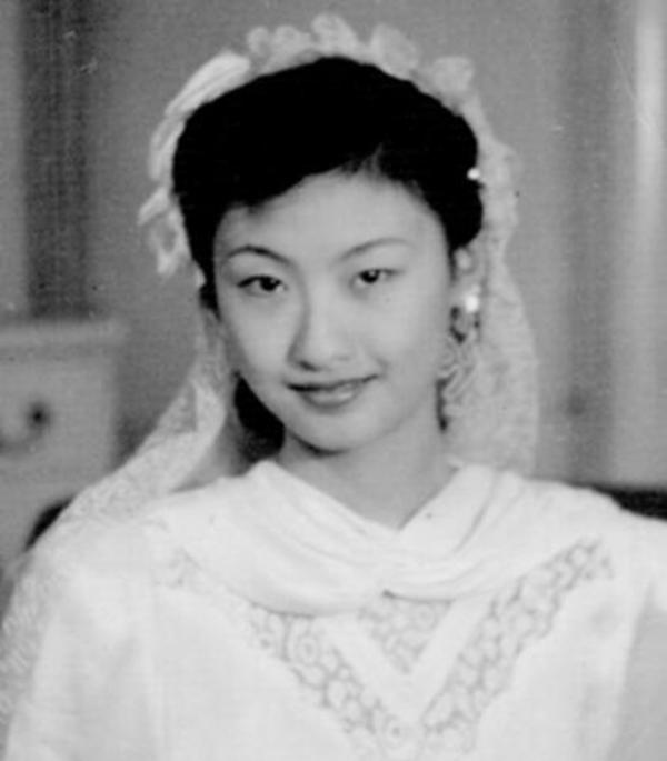 黃宗英新婚18天喪夫,一生四段婚姻,曾和趙丹因戲生情相戀33年 黃宗英新婚18天喪夫,一生四段婚姻,曾和趙丹因戲生情相戀33年