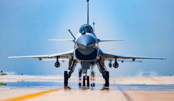 一場飯局,直接改寫“殲-10”命運,從此開啟戰機新時代 一場飯局,直接改寫“殲-10”命運,從此開啟戰機新時代