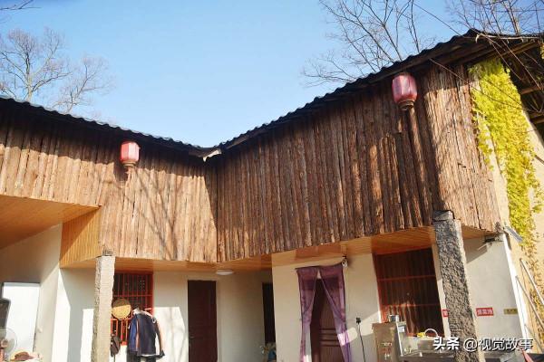 山村瓦房建成37年,村民租下花10多萬整修,有人說虧有人稱掙錢 山村瓦房建成37年,村民租下花10多萬整修,有人說虧有人稱掙錢