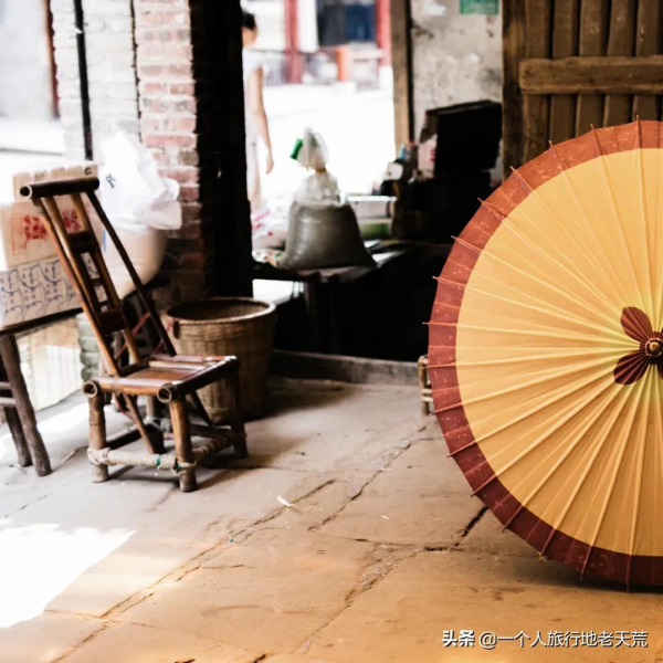 苦等5年終通高鐵！這座比成都還巴適的酒城，為了吃也要去一趟