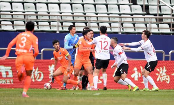 中甲-江西1-0送新疆26輪不勝,浙江0-0貴州,17輪不敗距榜首5分 中甲-江西1-0送新疆26輪不勝,浙江0-0貴州,17輪不敗距榜首5分