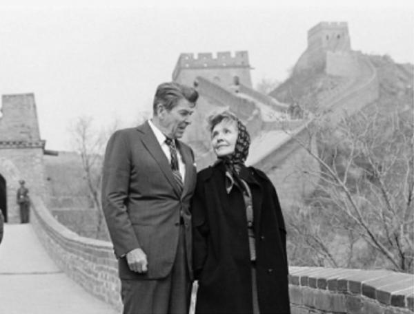 尼克松問毛主席：您有什麼特長？主席回答後，尼克松向他鞠了一躬